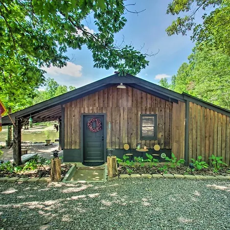 Charming Lakefront Cabin Fish, Hike And More!